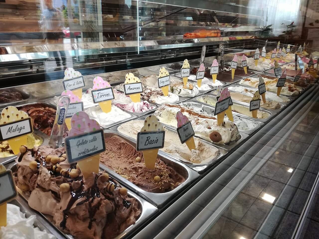 Gelateria Bar Arlecchino