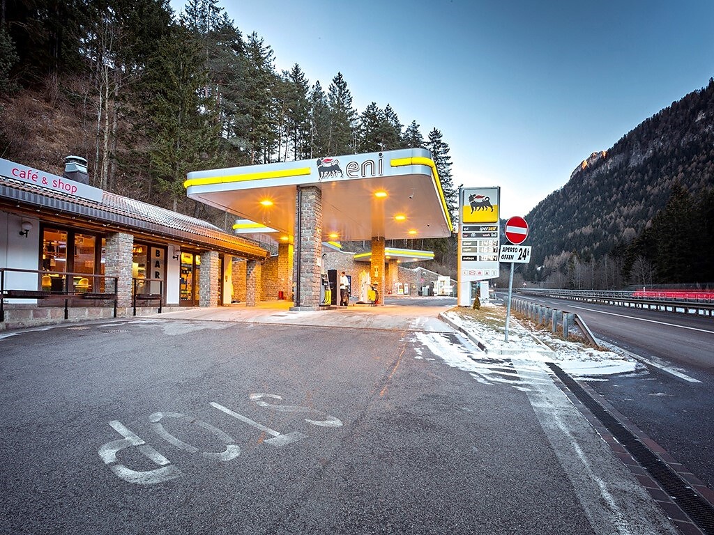 Petrol station Eni