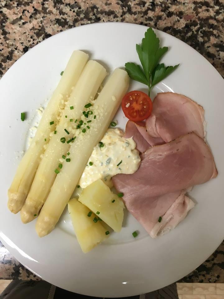 Fontanella Restaurant - Pizzeria San Martin /San Martino 4 suedtirol.info
