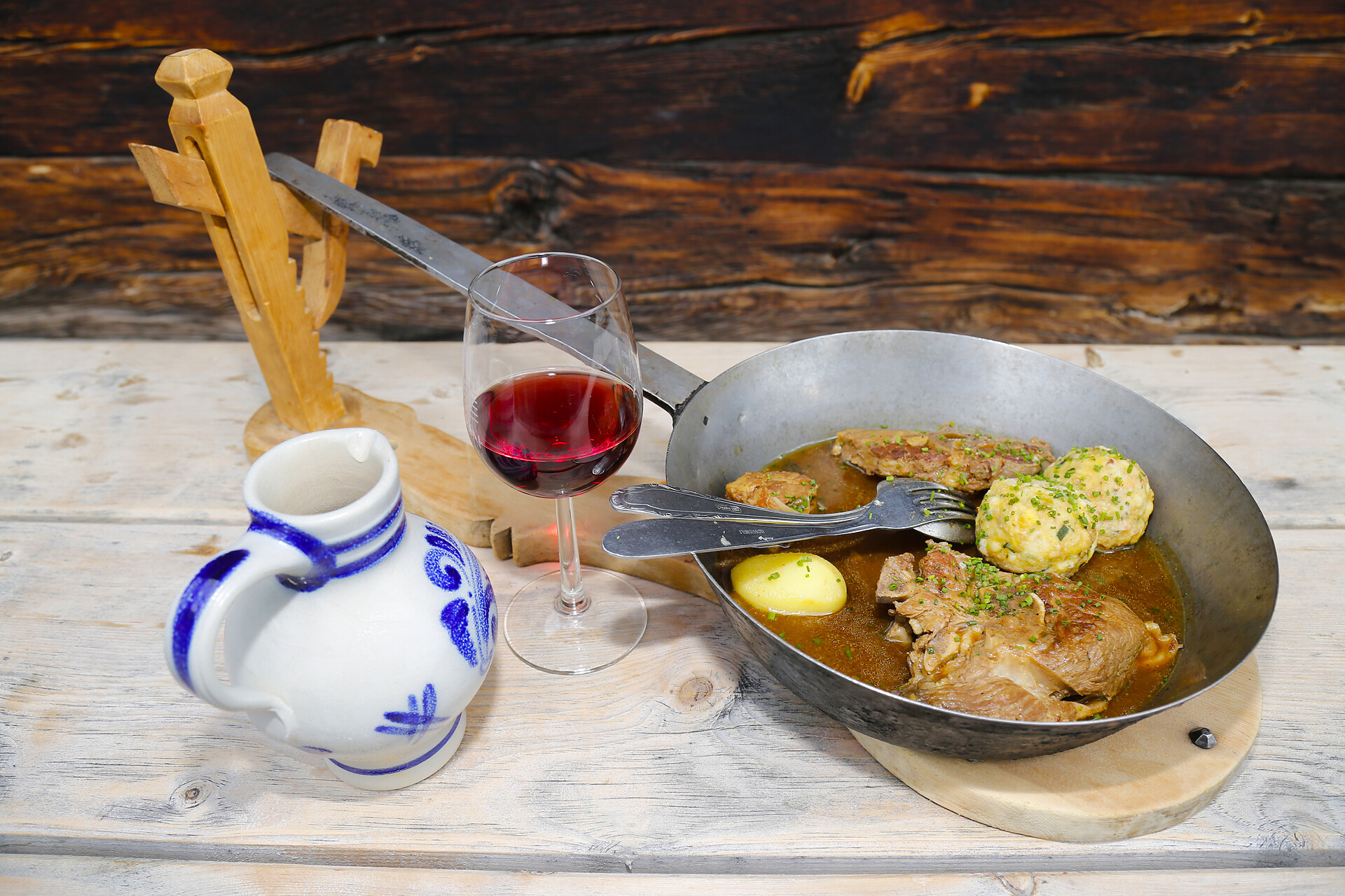 "Schöpsernes" con canederli