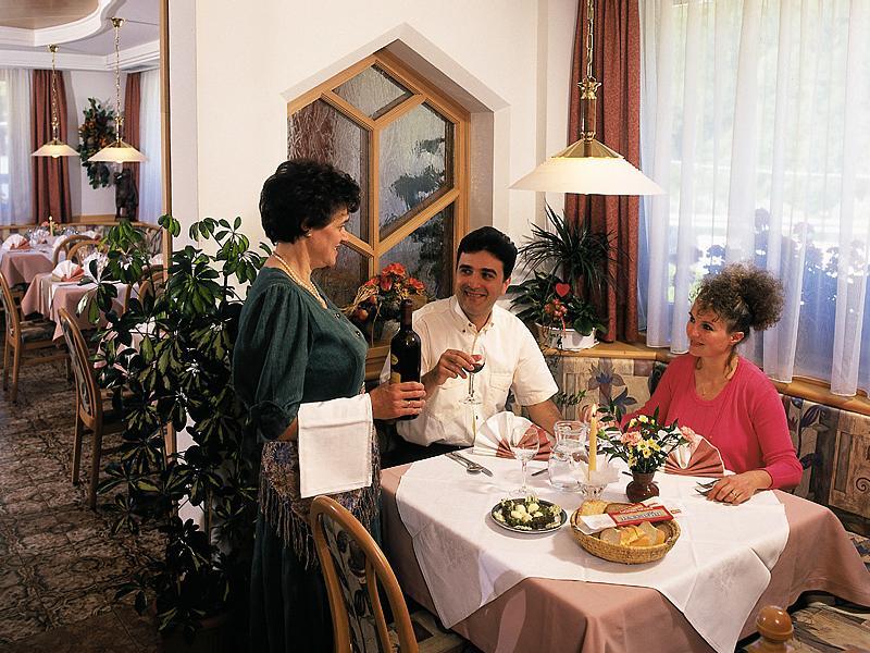 Albergo Ristorante Löwen Welschnofen/Nova Levante 3 suedtirol.info