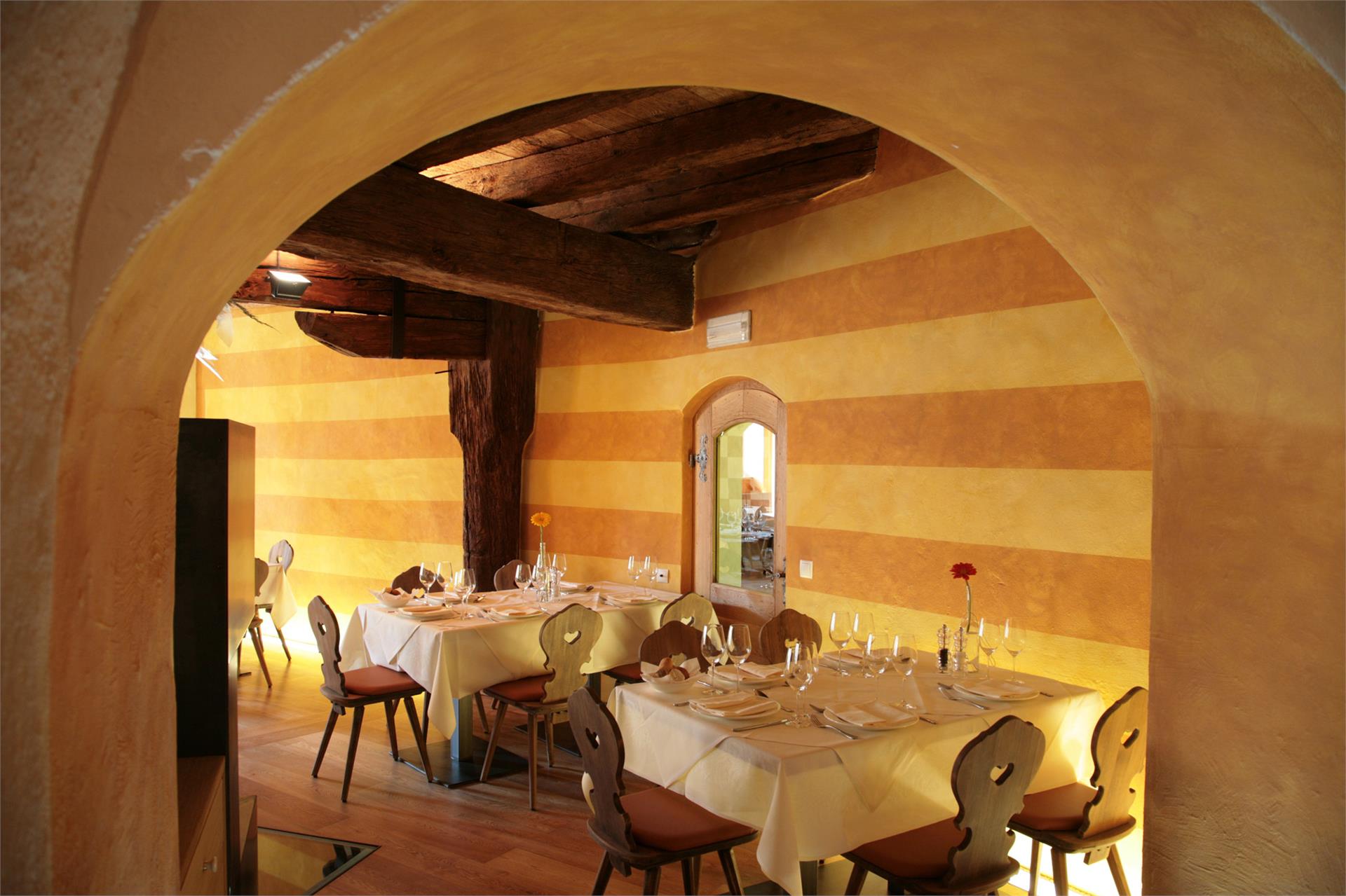 Ristorante Schwarz Adler Cortaccia sulla Strada del Vino 6 suedtirol.info