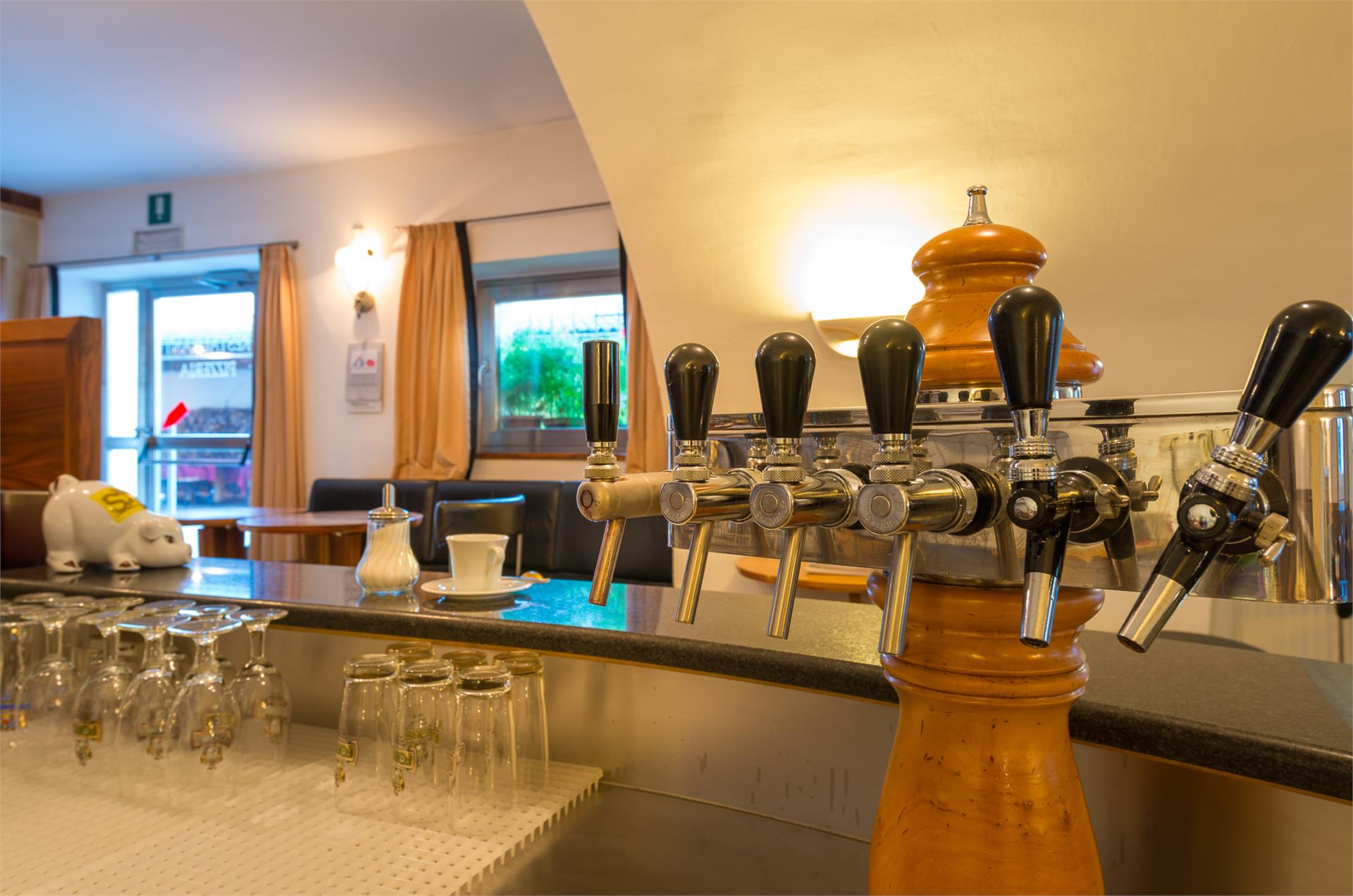 Gasthof-Pizzeria Zum Guten Tropfen Eppan an der Weinstraße 16 suedtirol.info