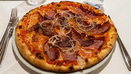 Ristorante Pizzeria St. Valentin Klausen/Chiusa 8 suedtirol.info