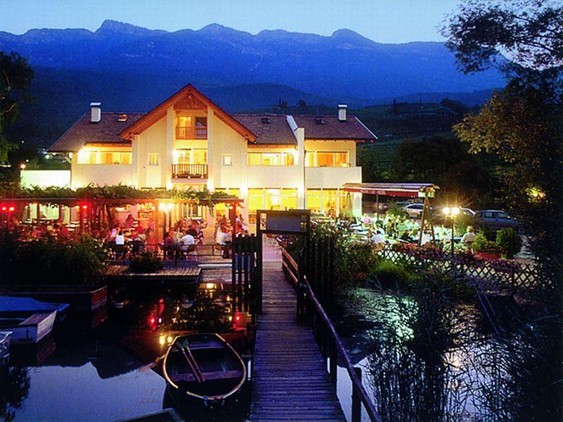 Geier Kaltern an der Weinstraße/Caldaro sulla Strada del Vino 1 suedtirol.info