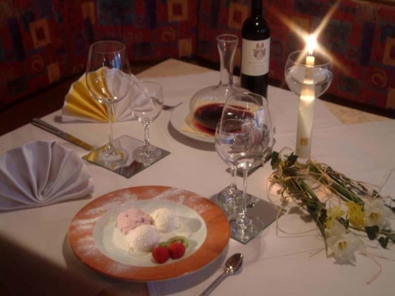 Albergo/Ristorante/Pizzeria Terzer Cortaccia sulla Strada del Vino 13 suedtirol.info