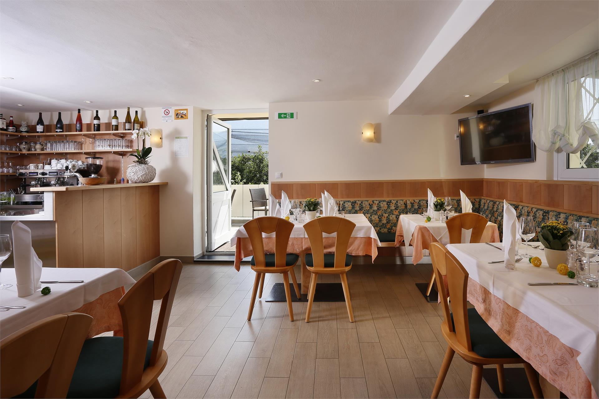 Gasthof-Pension Rosemarie Marling 5 suedtirol.info