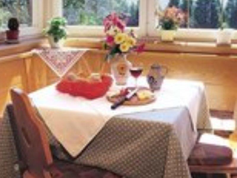 Gasthof St. Ulrich Meltina 3 suedtirol.info