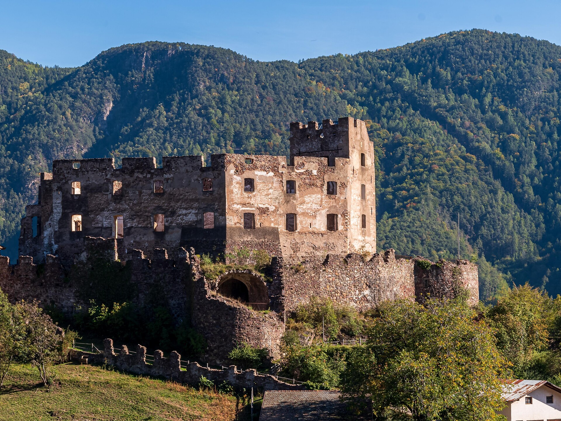 Castel Rafenstein - Bolzano/Bozen and environs - #1 - suedtirol.info