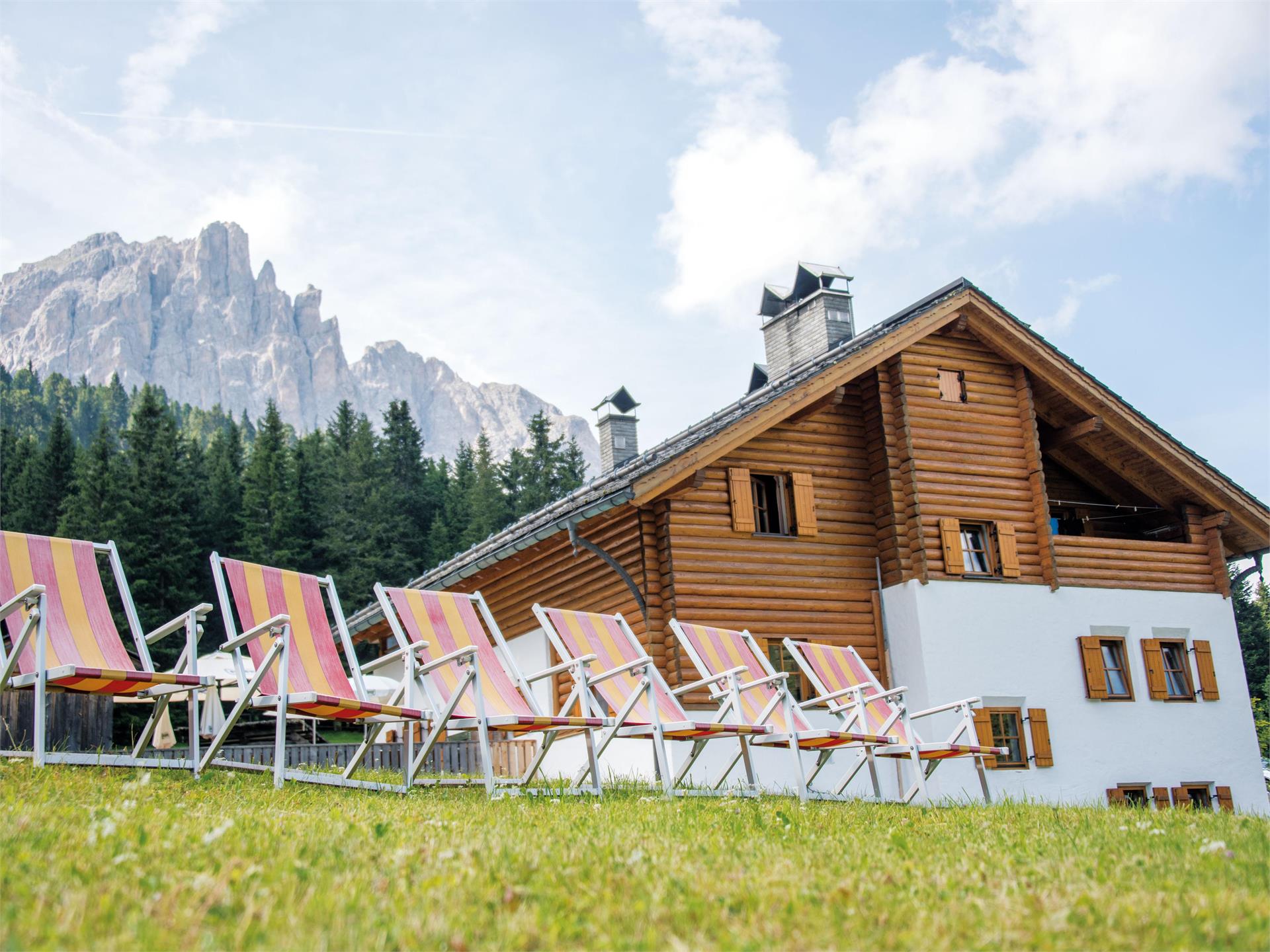 Gasthof Halslhütte Villnöss 1 suedtirol.info
