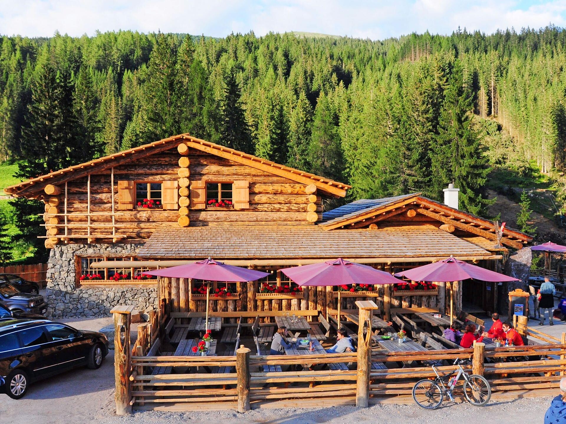 Hennstoll - Dolomites Region 3 Zinnen - #1 - suedtirol.info