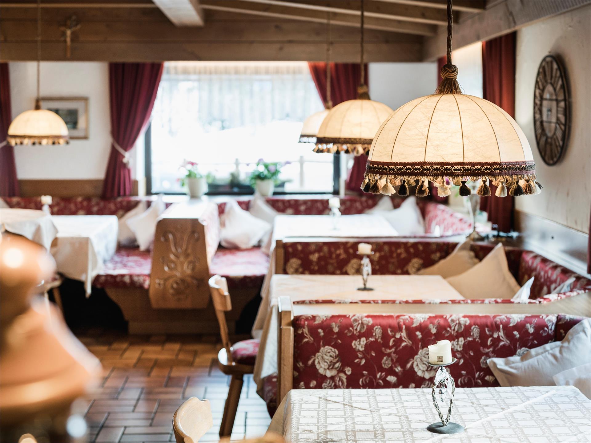 Hotel Monte Cherz Corvara 1 suedtirol.info