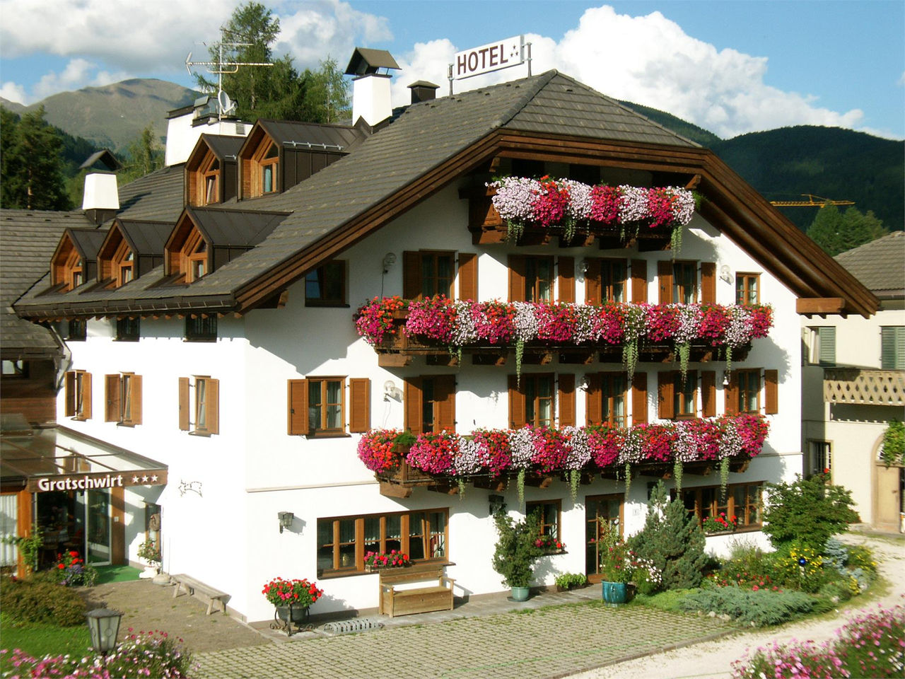 Hotel Restaurant Gratschwirt Toblach 1 suedtirol.info