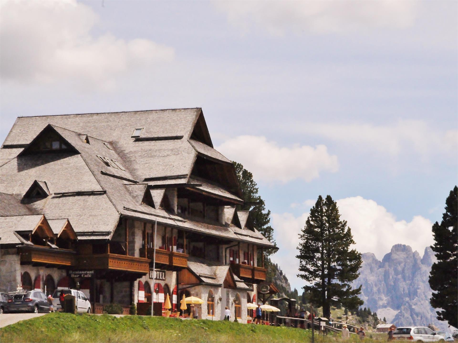 Hotel Hohe Gaisl Braies 2 suedtirol.info
