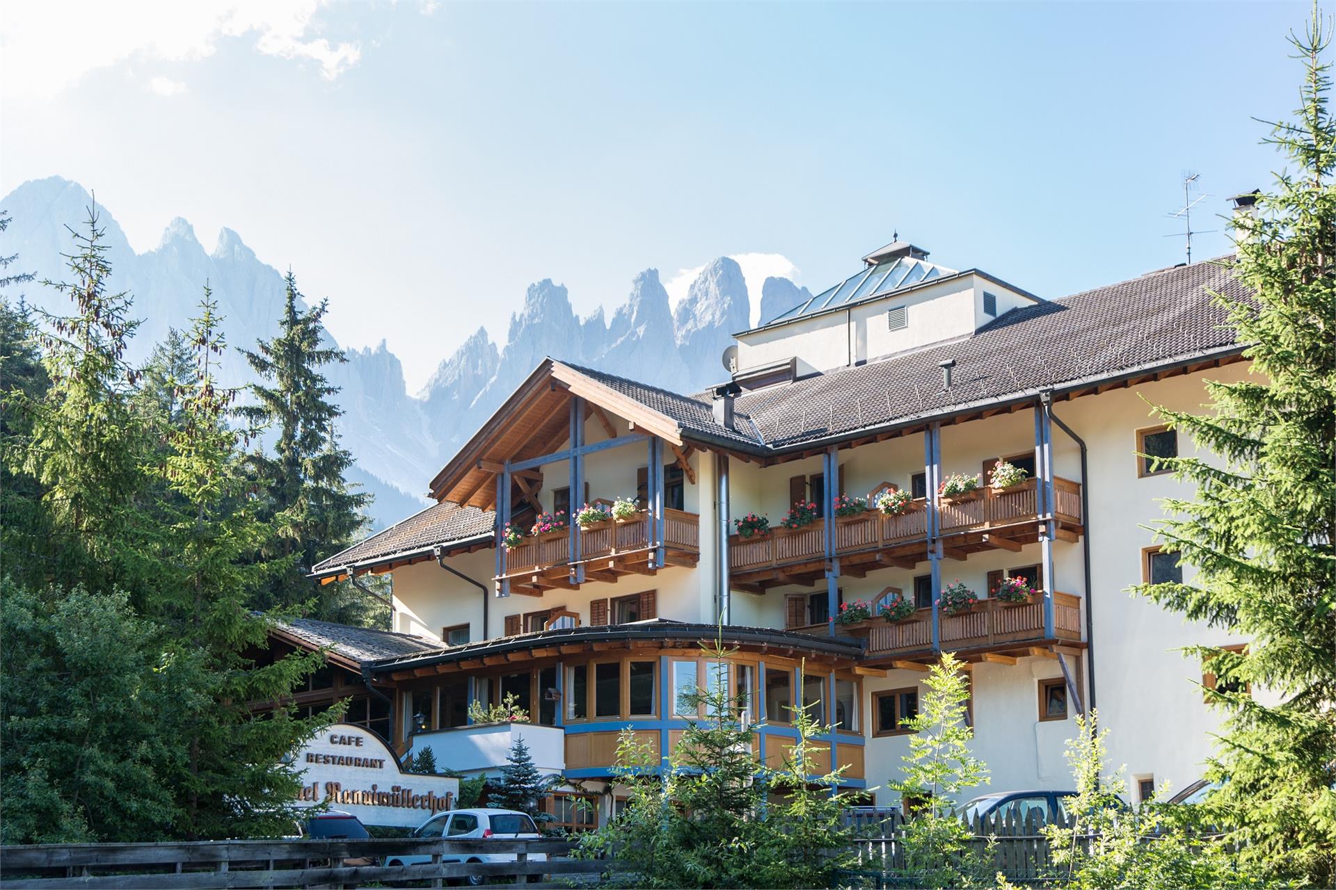 Hotel Ranuimüllerhof Villnöss/Funes 1 suedtirol.info