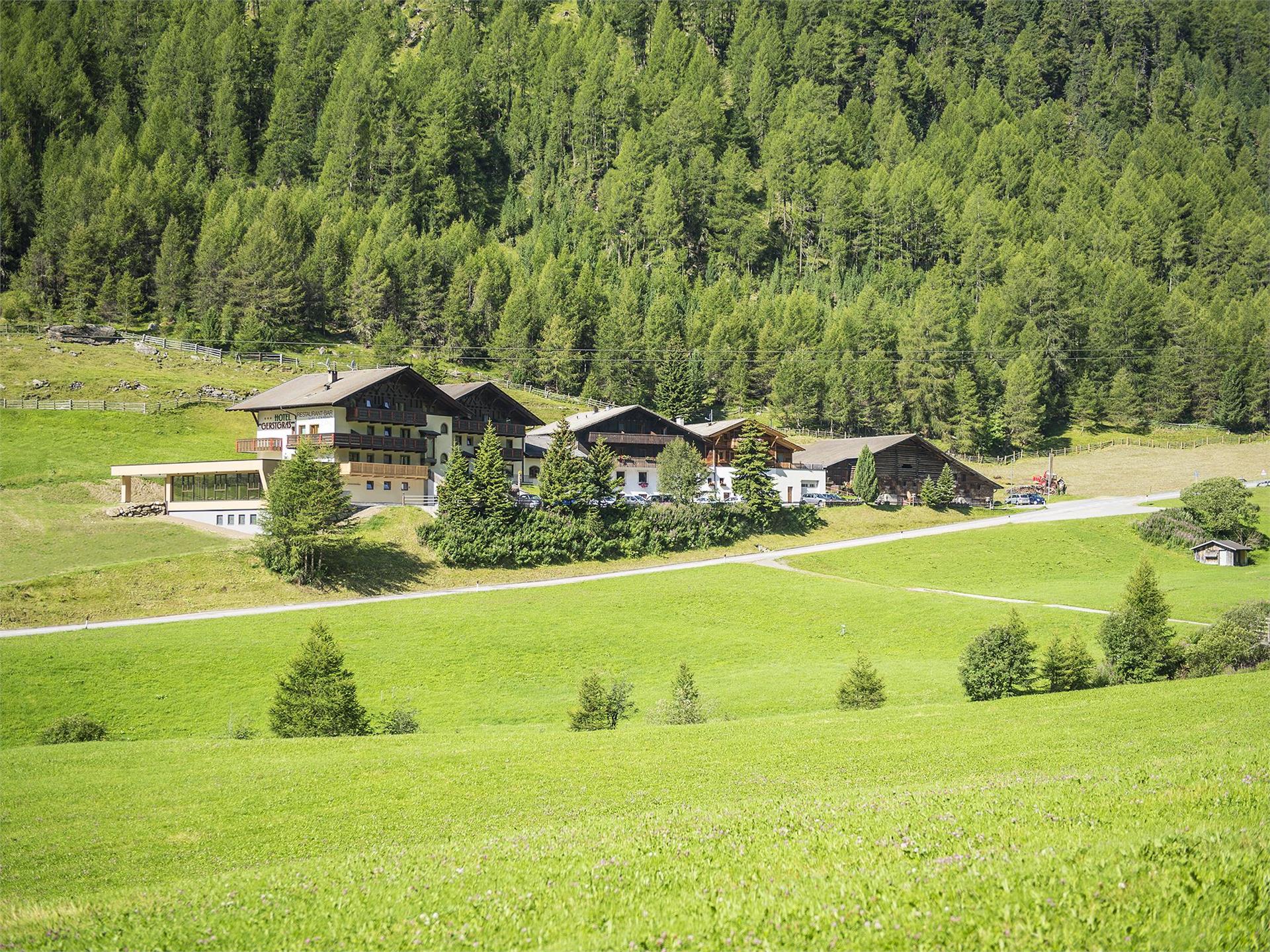 Hotel Gerstgras Schnals 1 suedtirol.info
