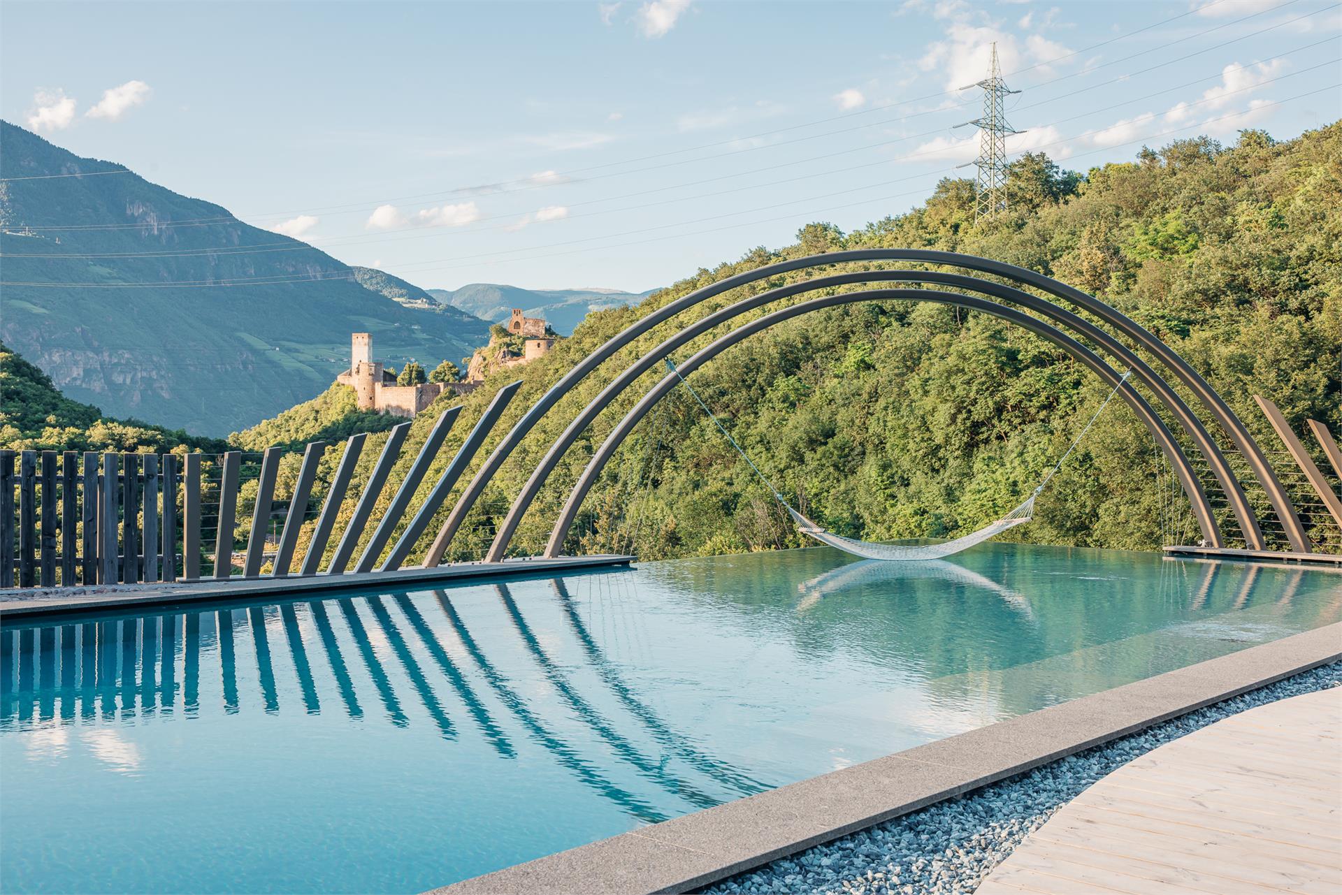 Hotel-Cafe Sigmundskron Eppan an der Weinstraße 2 suedtirol.info
