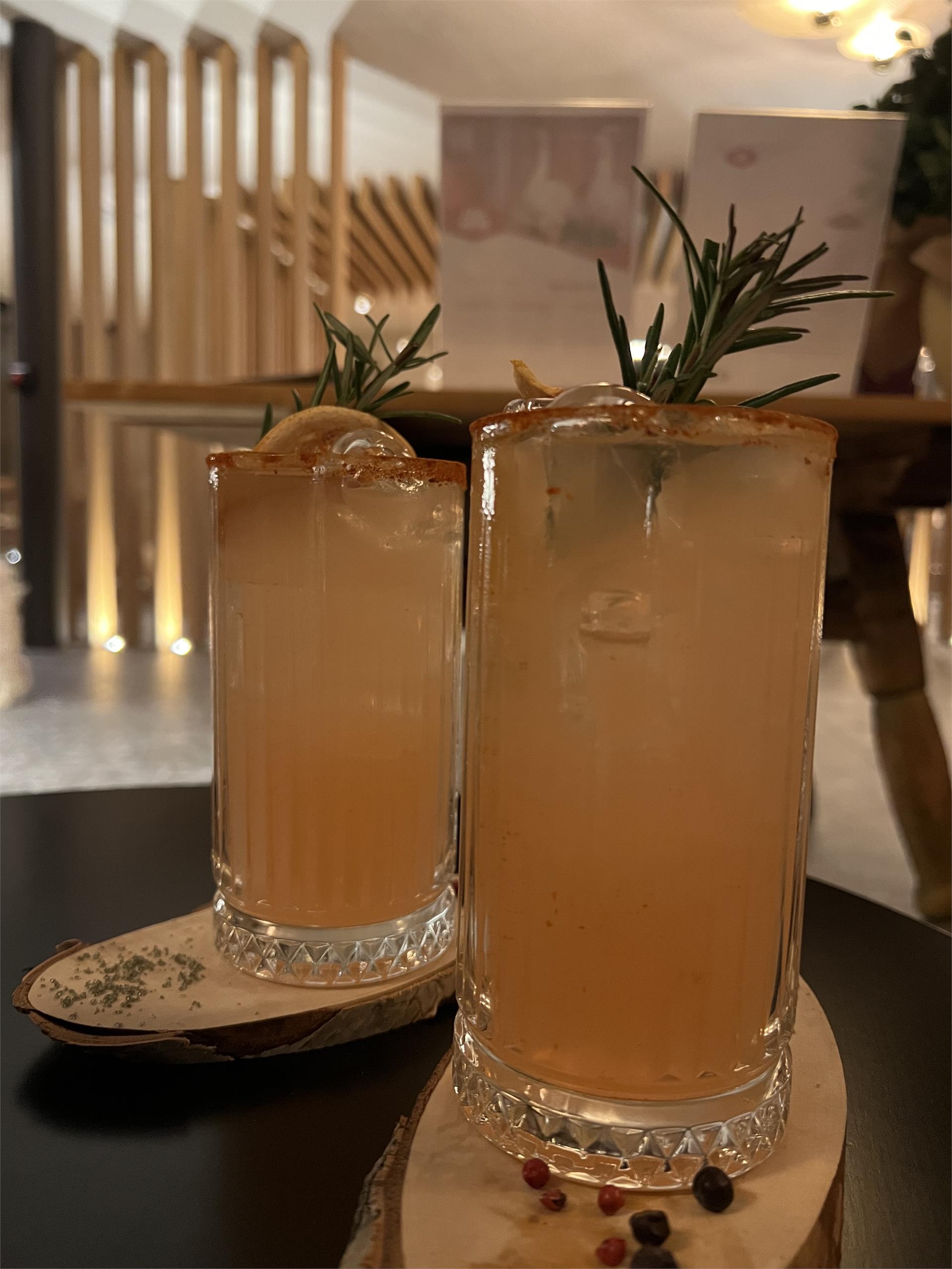 Dolomites Safari Lounge Bar Badia 8 suedtirol.info