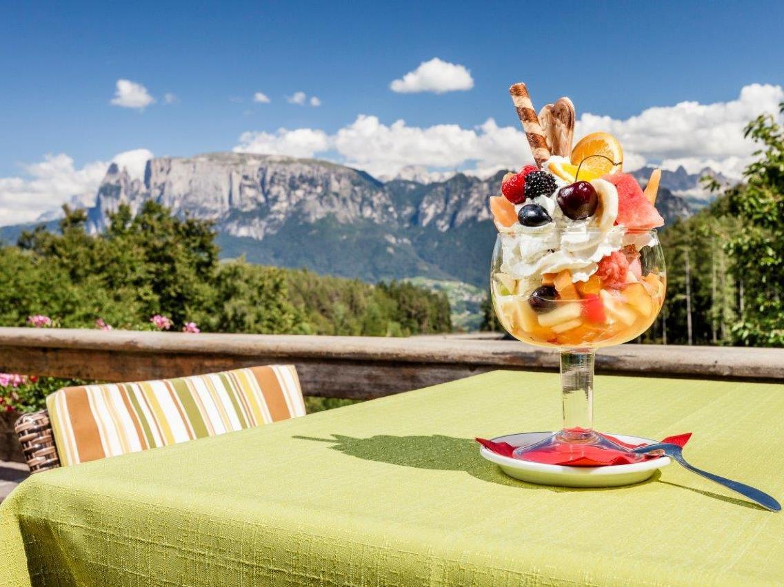 Hotel Restaurant Cafè Lichtenstern Ritten/Renon 1 suedtirol.info