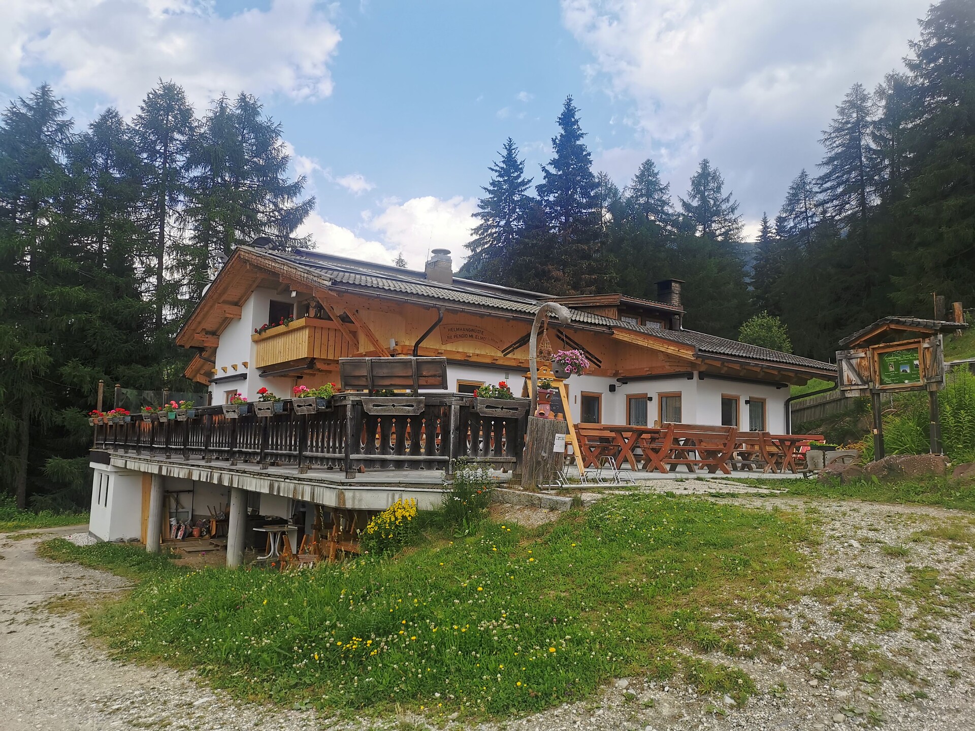 Helmhanghütte - Dolomites Region 3 Zinnen - #1 - suedtirol.info