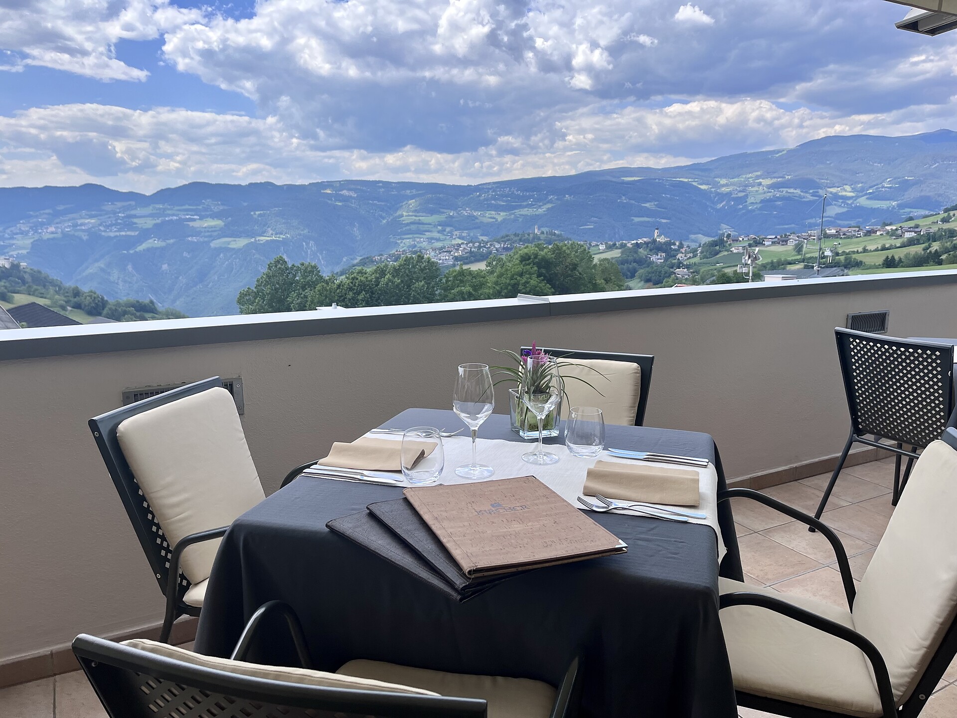 Albergo Kircher - Regione dolomitica Alpe di Siusi - #1 - suedtirol.info