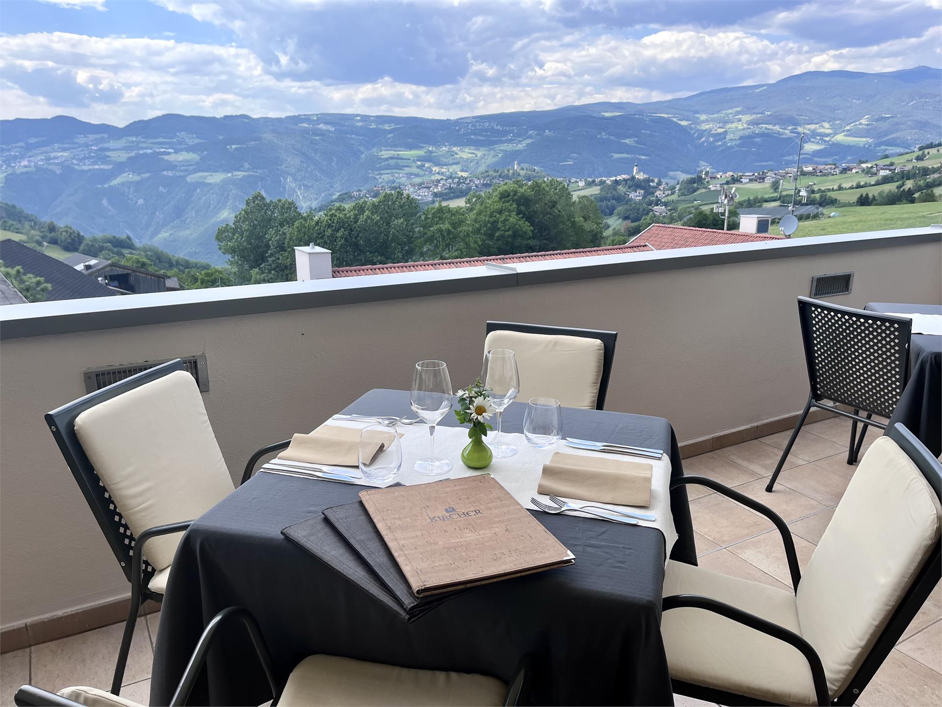Hotel Gasthof Kircher Völs am Schlern 2 suedtirol.info