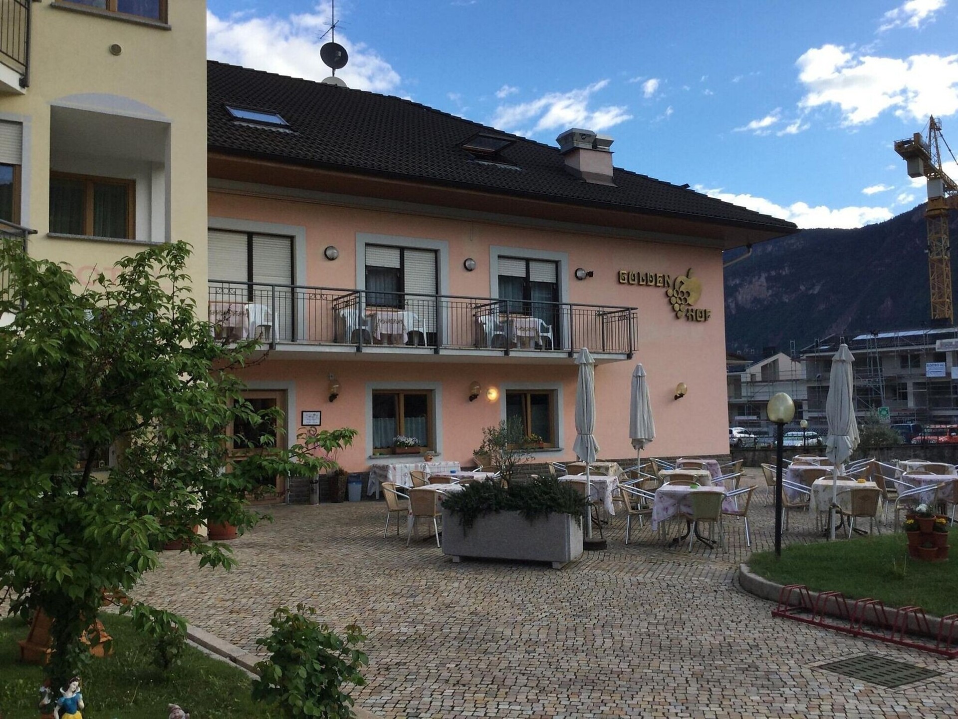 Hotel Restaurant Goldenhof - Alto Adige Wine Road - #1 - suedtirol.info