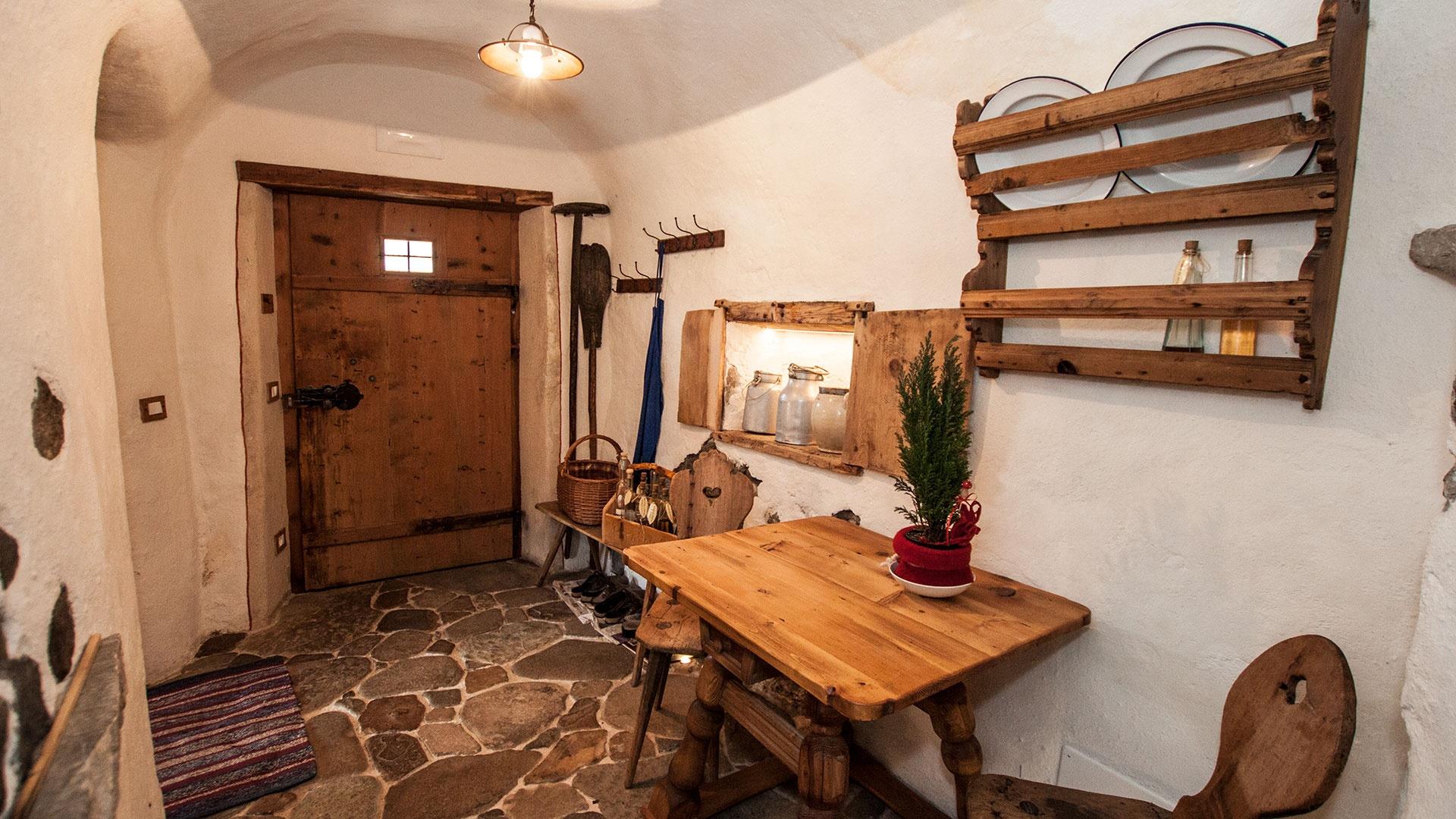 Mesc da Paratoni - Farm inn S.Crestina Gherdëina/Santa Cristina Val Gardana 17 suedtirol.info