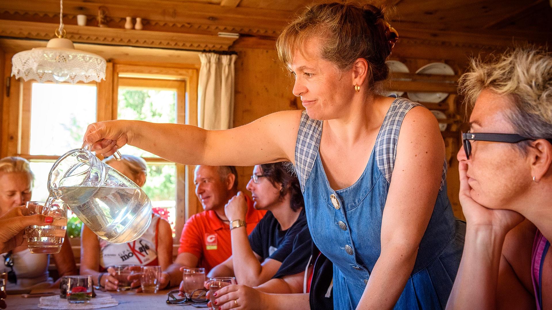 Mesc da Paratoni - Farm inn S.Crestina Gherdëina/Santa Cristina Val Gardana 4 suedtirol.info