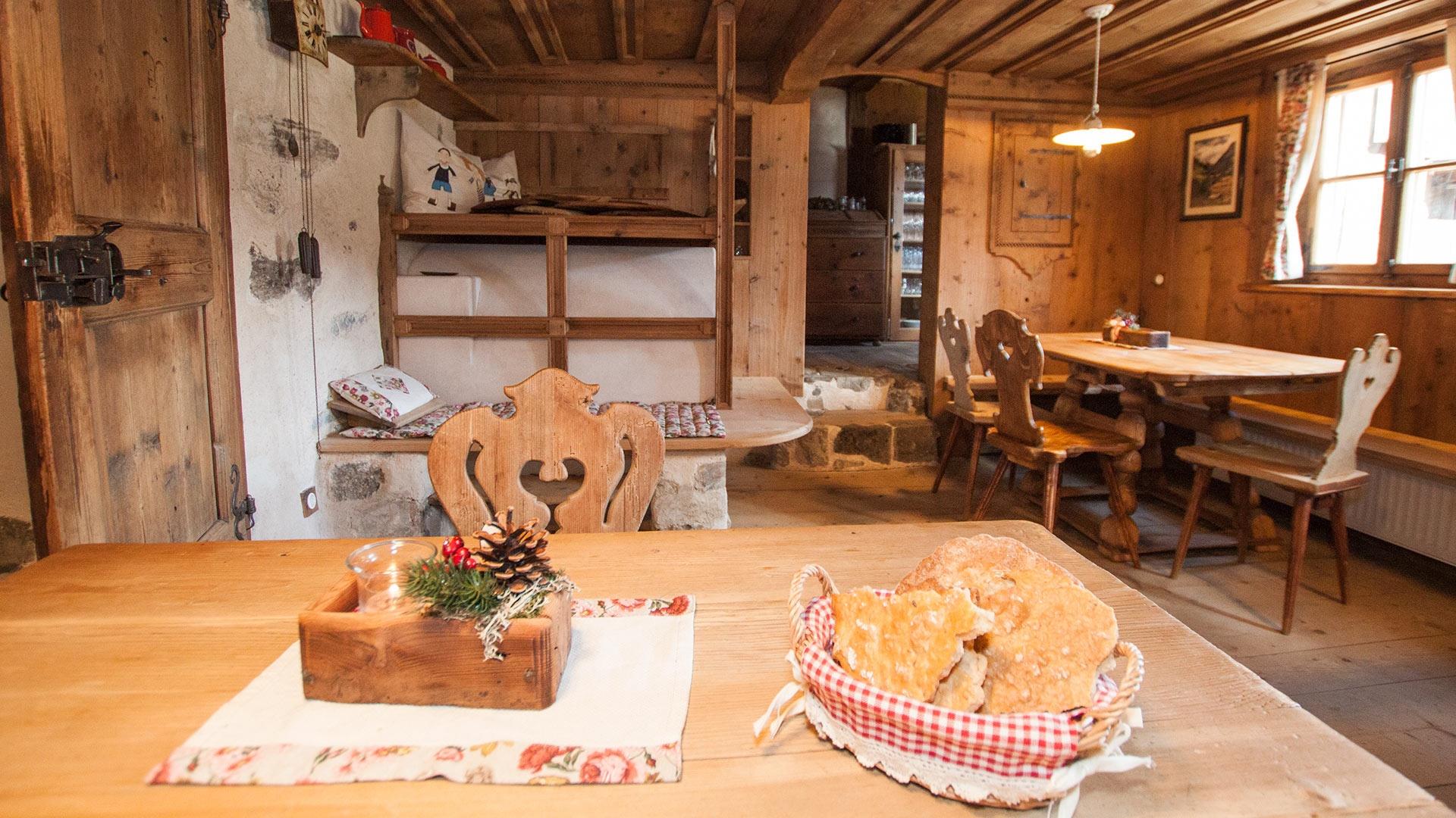 Mesc da Paratoni - Farm inn S.Crestina Gherdëina/Santa Cristina Val Gardana 2 suedtirol.info