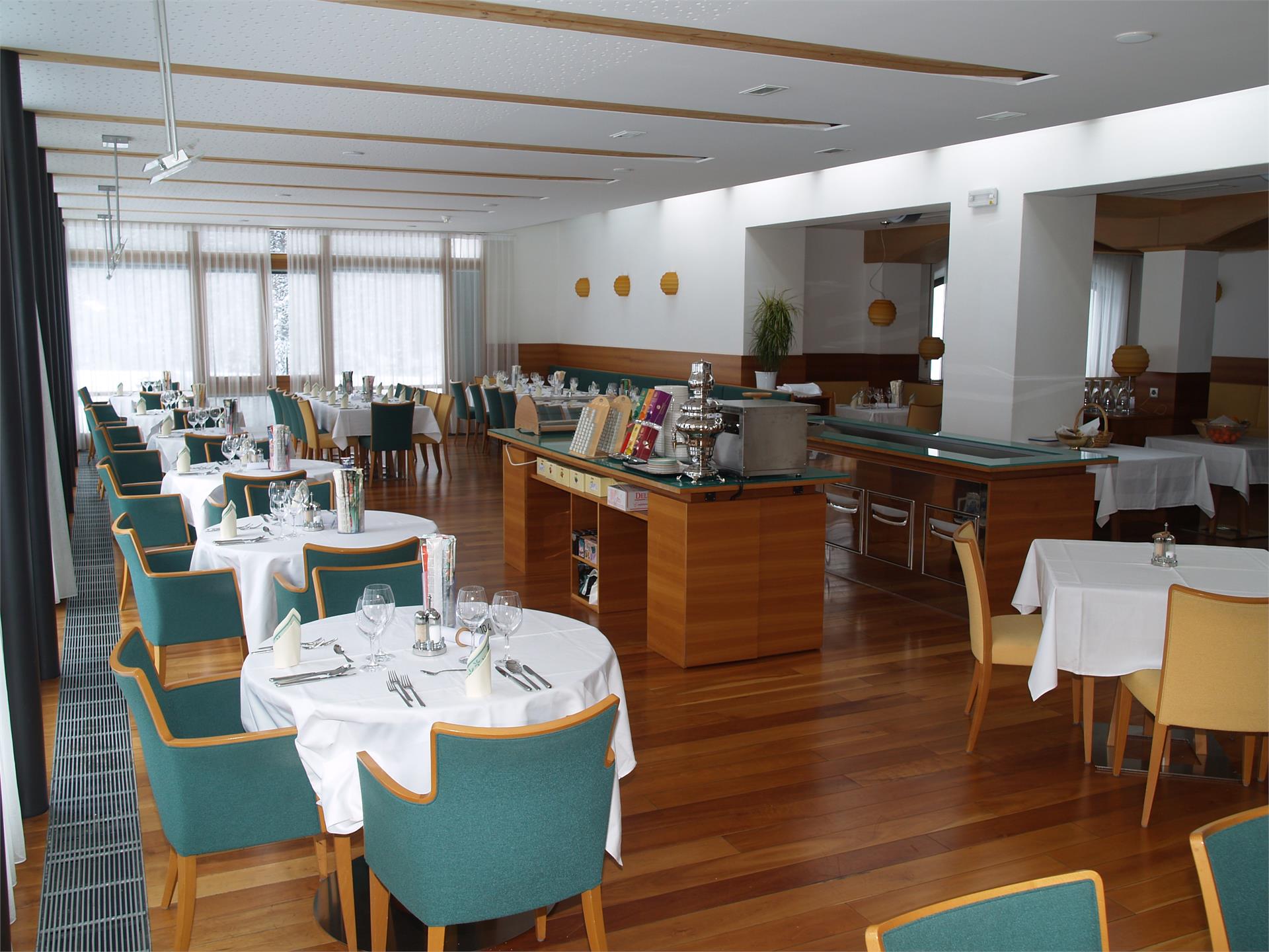 Hotel Cevedale Stilfs/Stelvio 1 suedtirol.info