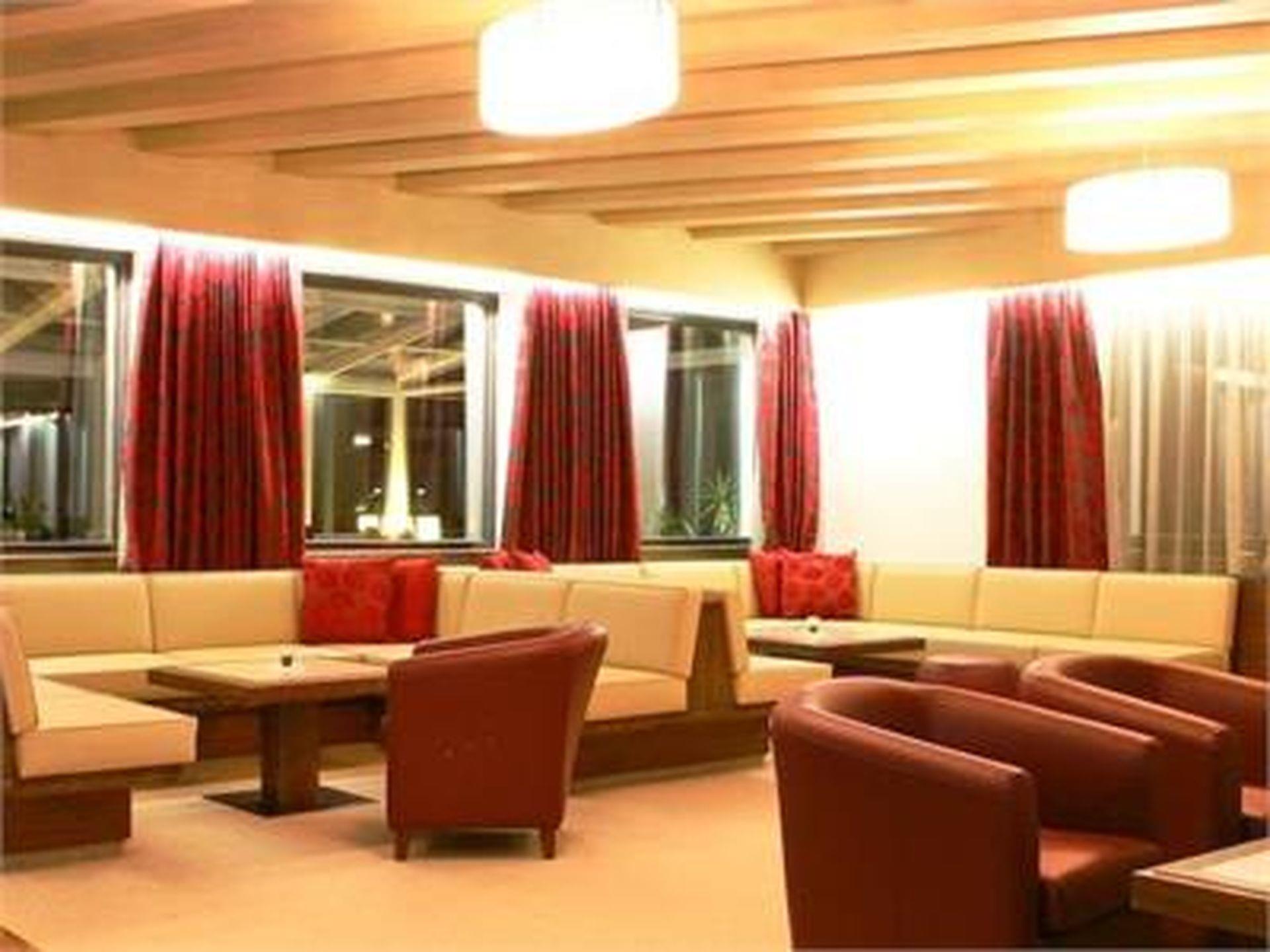 Hotel Gampen Stilfs/Stelvio 1 suedtirol.info