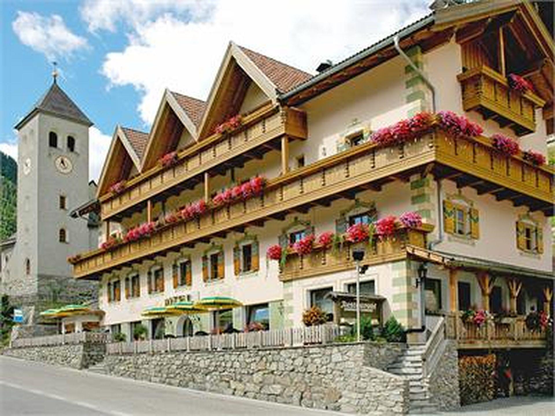 Hotel Ristorante Gallia Stelvio 2 suedtirol.info