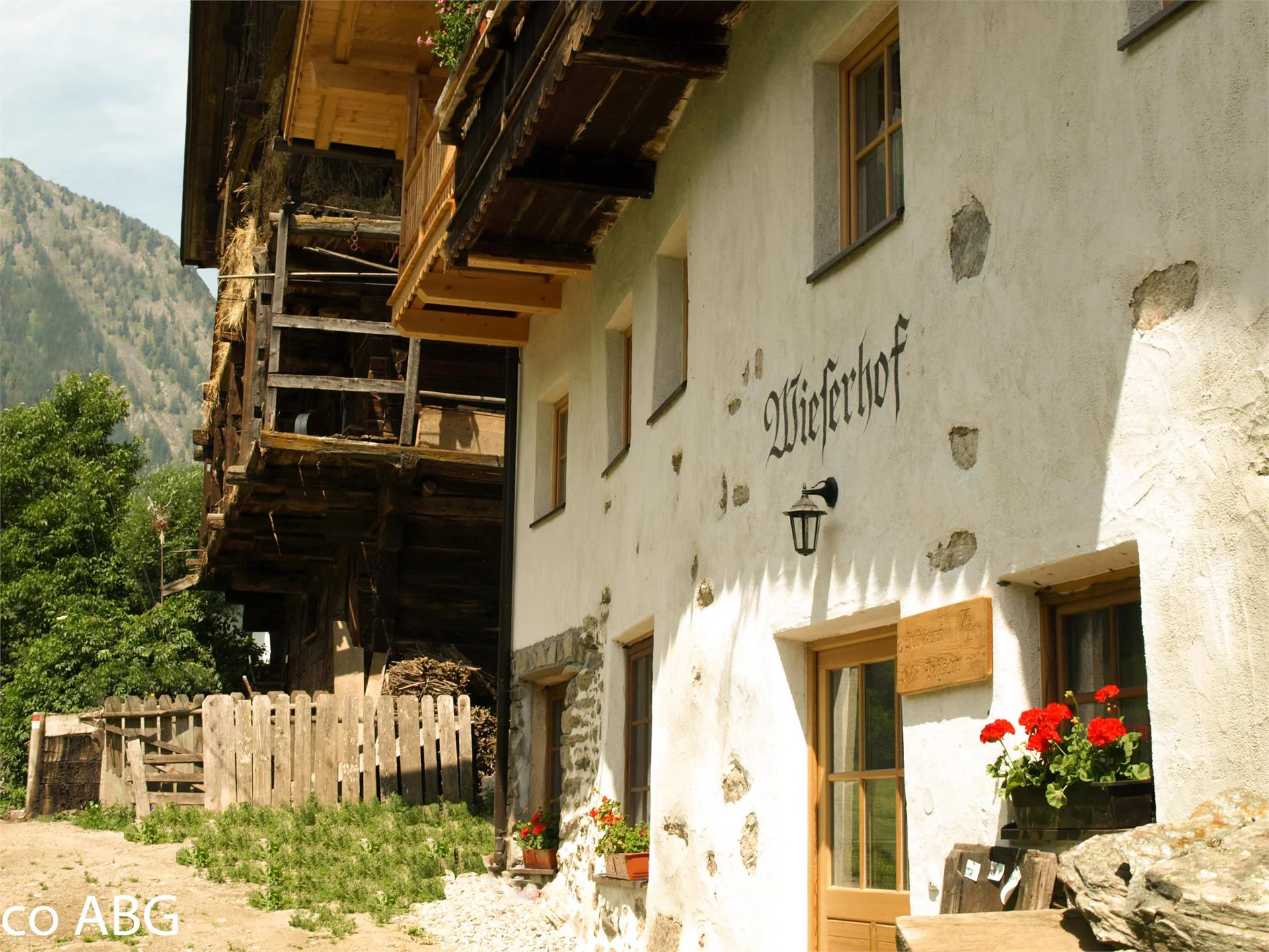 Hofschänke Wieserhof Vintl/Vandoies 1 suedtirol.info