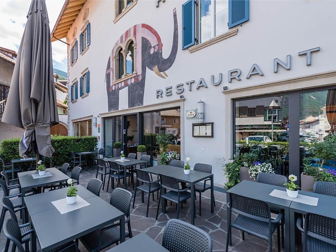Hotel Ristorante Elefant Ora 1 suedtirol.info