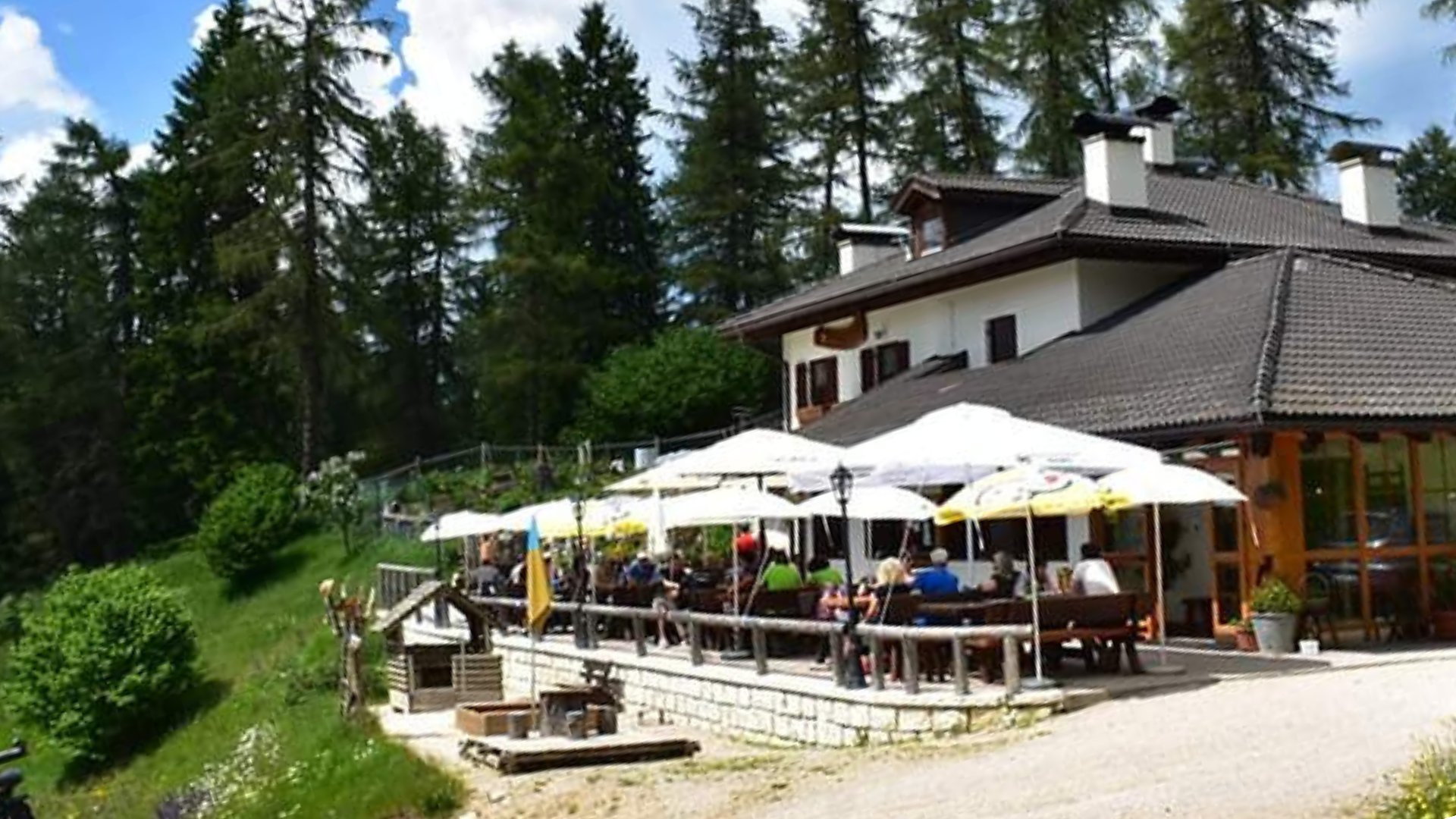Rifugio Mezzavia - Strada del Vino - #1 - suedtirol.info