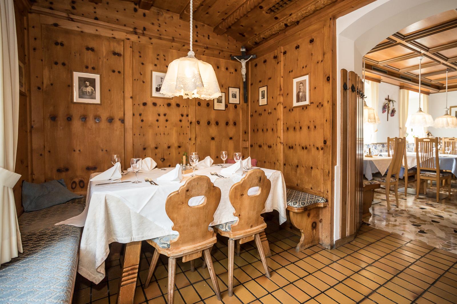 Hotel Restaurant Pausa Montan 3 suedtirol.info