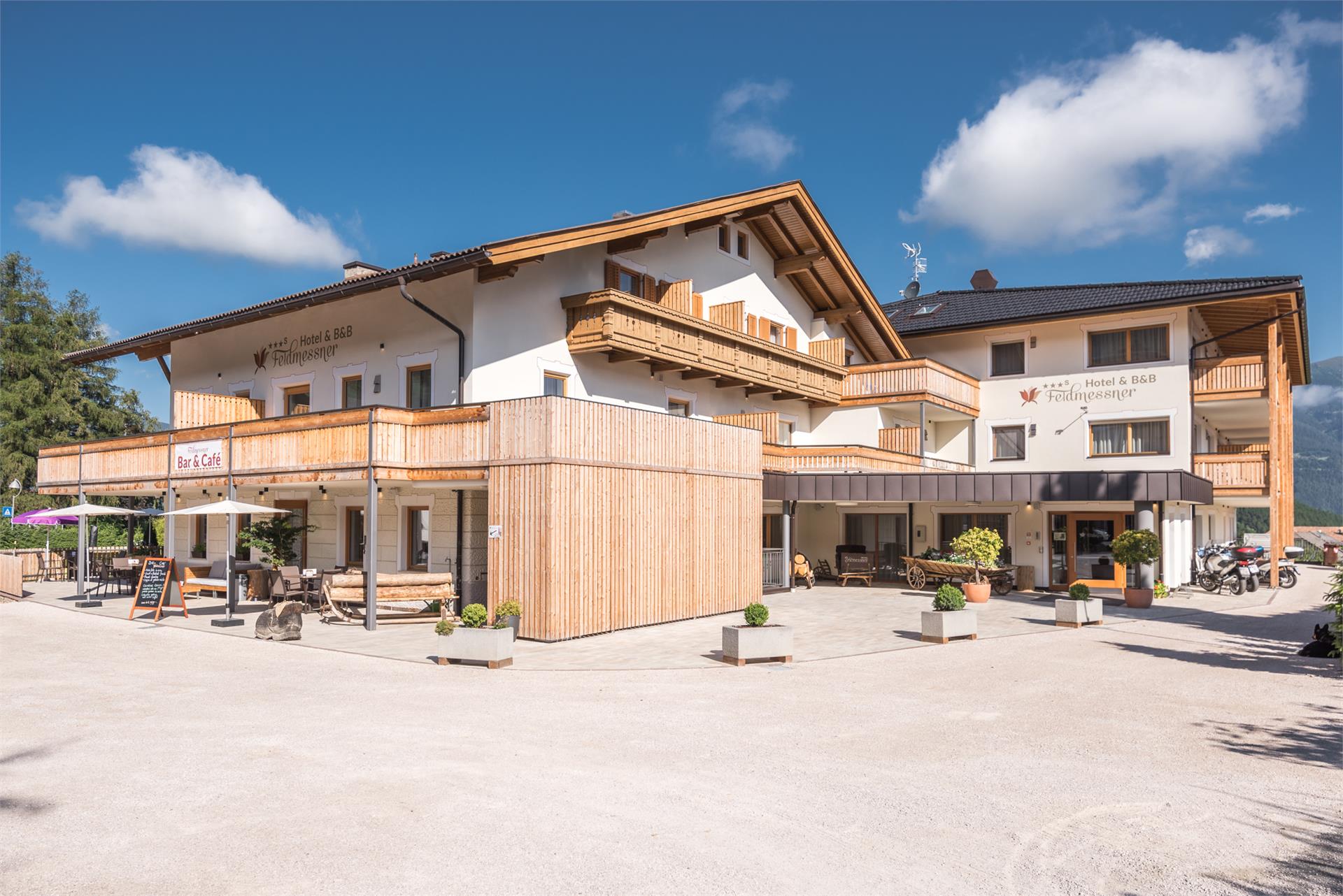 Hotel B&B Bar Feldmessner Bruneck/Brunico 1 suedtirol.info