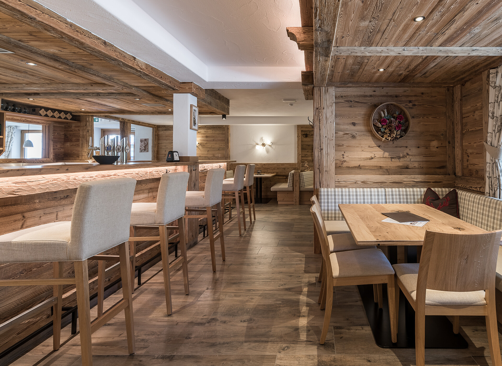 Bar & Cafè