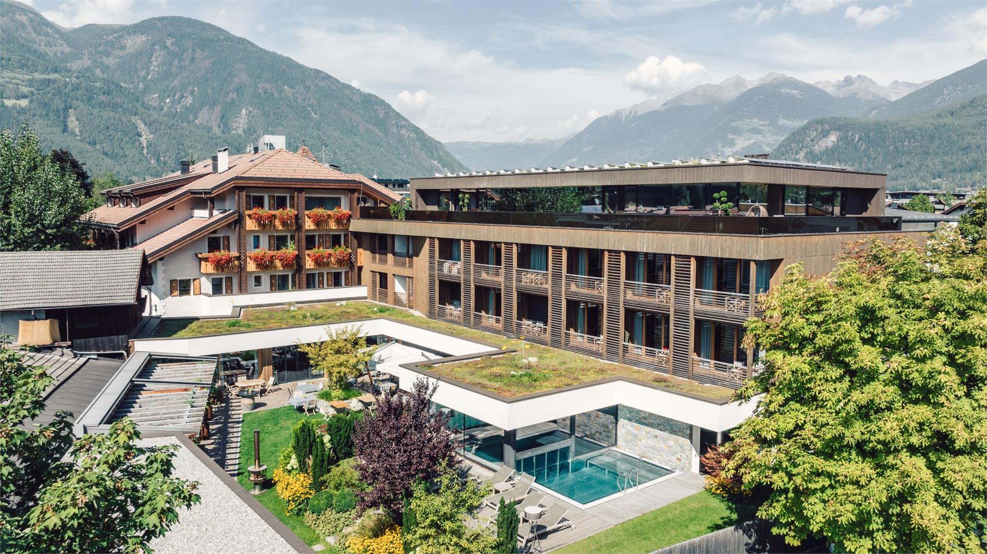 Hotel Ristorante Langgenhof Brunico 2 suedtirol.info