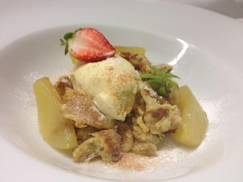 Hotel Ristorante Bar Zur Krone Latsch/Laces 2 suedtirol.info