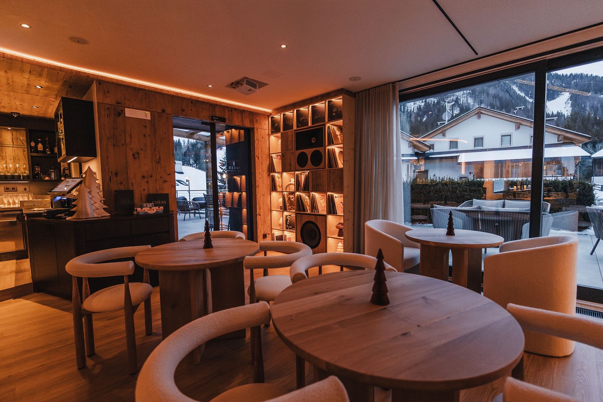 B-Side Alpine Hi-Fi Listening Bar - Dolomitenregion Alta Badia - #3 - suedtirol.info