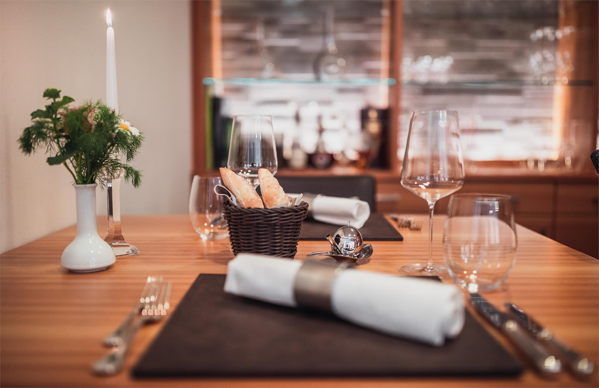 Hotel Bischofhof – Bistro Jasmin Klausen 1 suedtirol.info