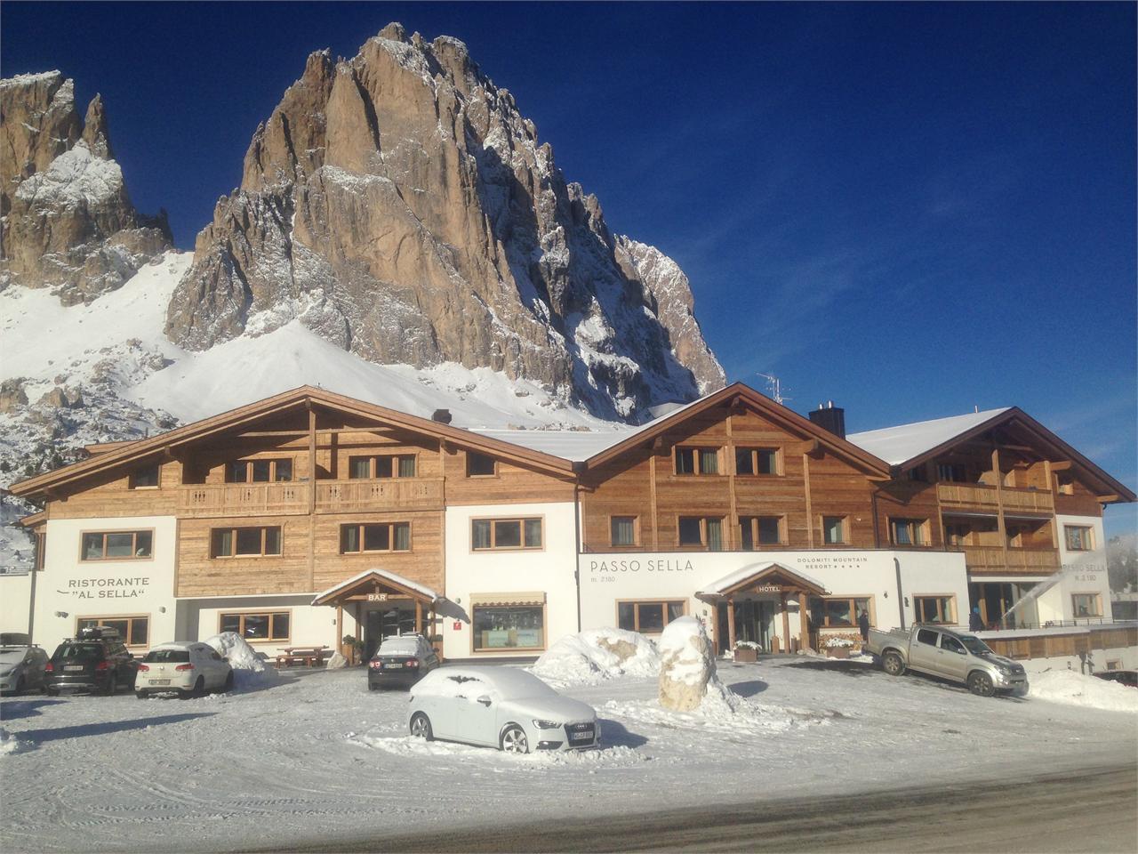 Hotel Passo Sella Dolomiti Mountain Resort Sëlva/Selva 1 suedtirol.info