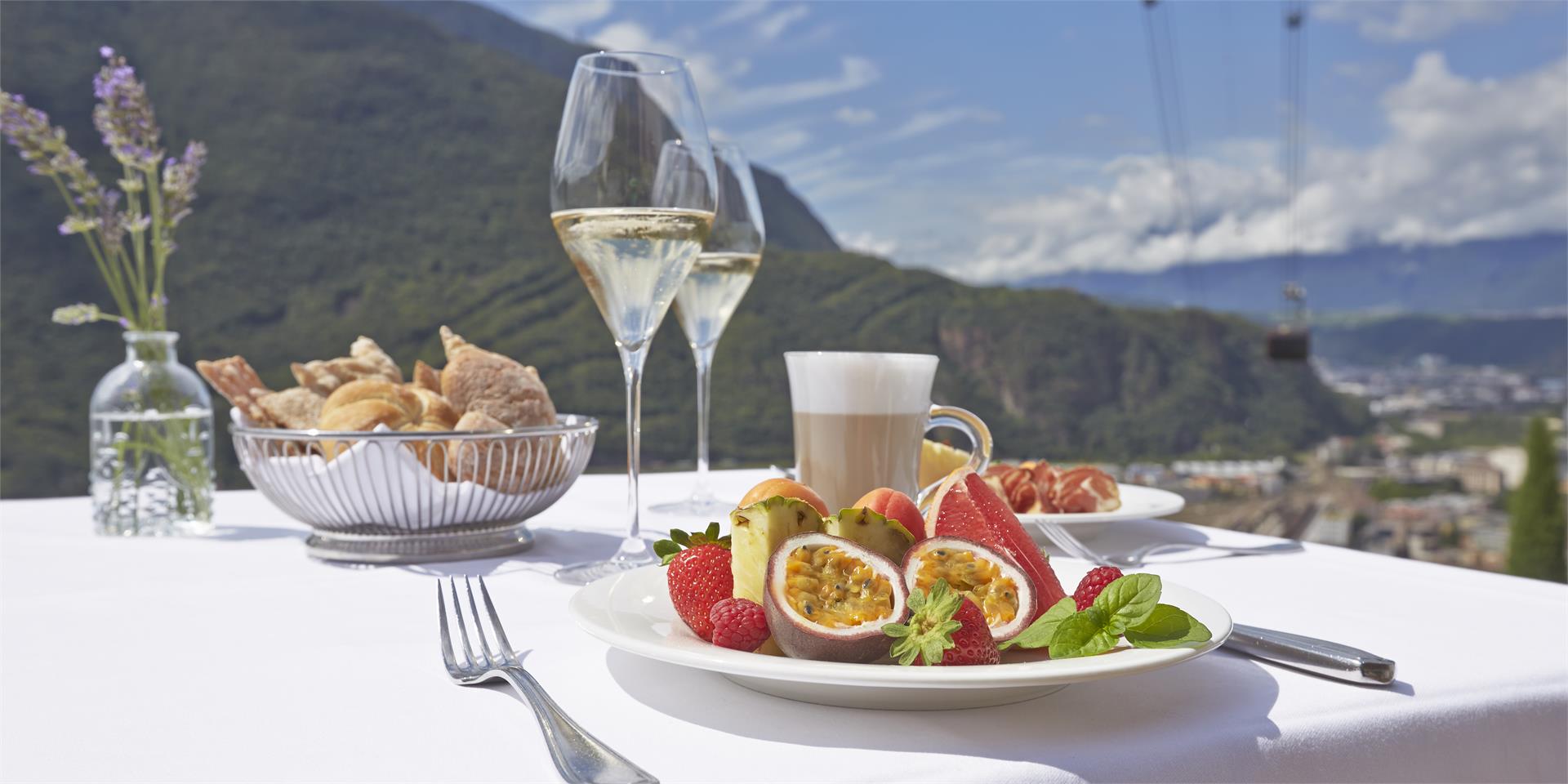 Hotel Ristorante Eberle Bolzano/Bozen 7 suedtirol.info