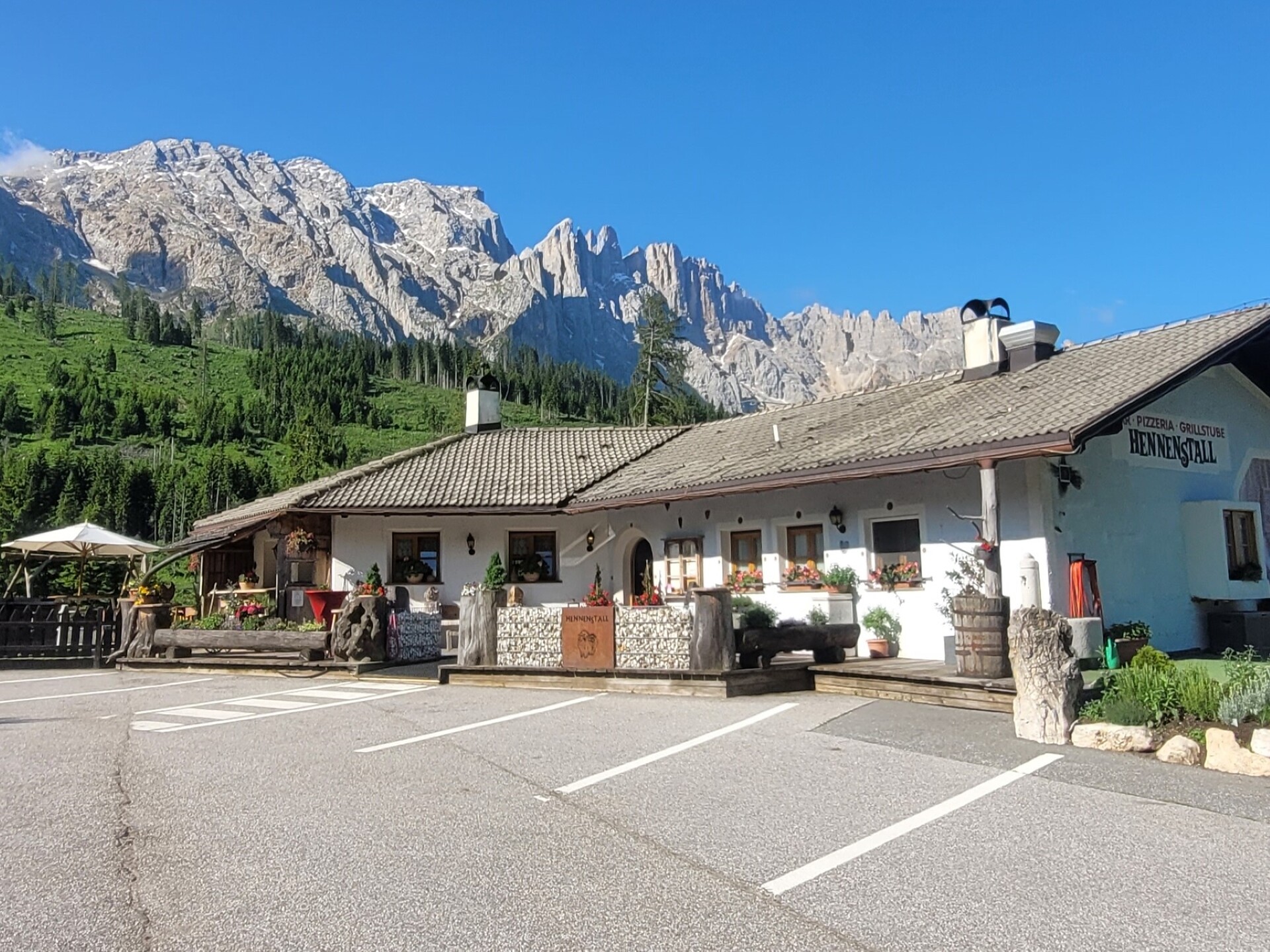 Restaurant/Grill/Pizzeria Hennenstall