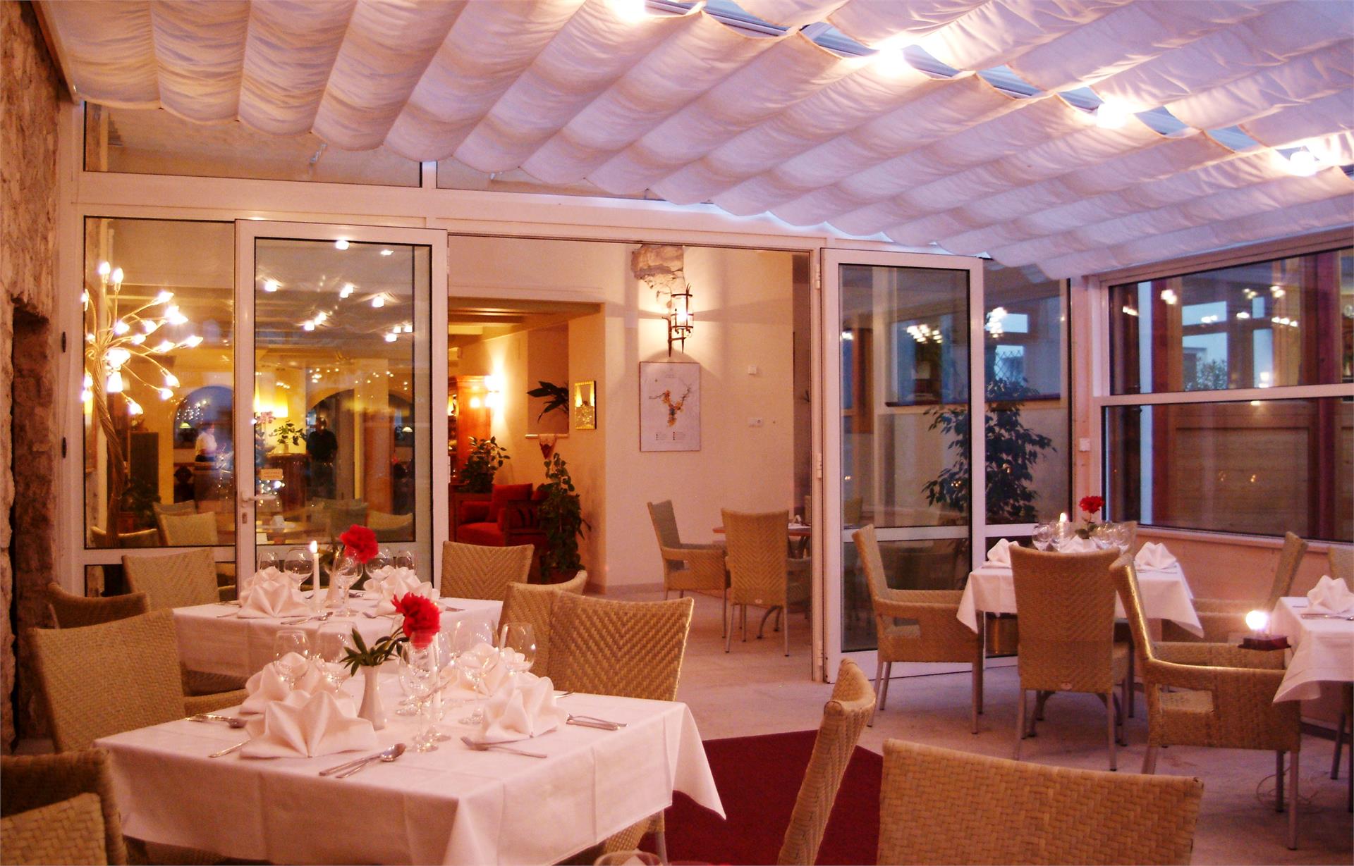 Hotel Teutschhaus Kurtinig an der Weinstraße 4 suedtirol.info