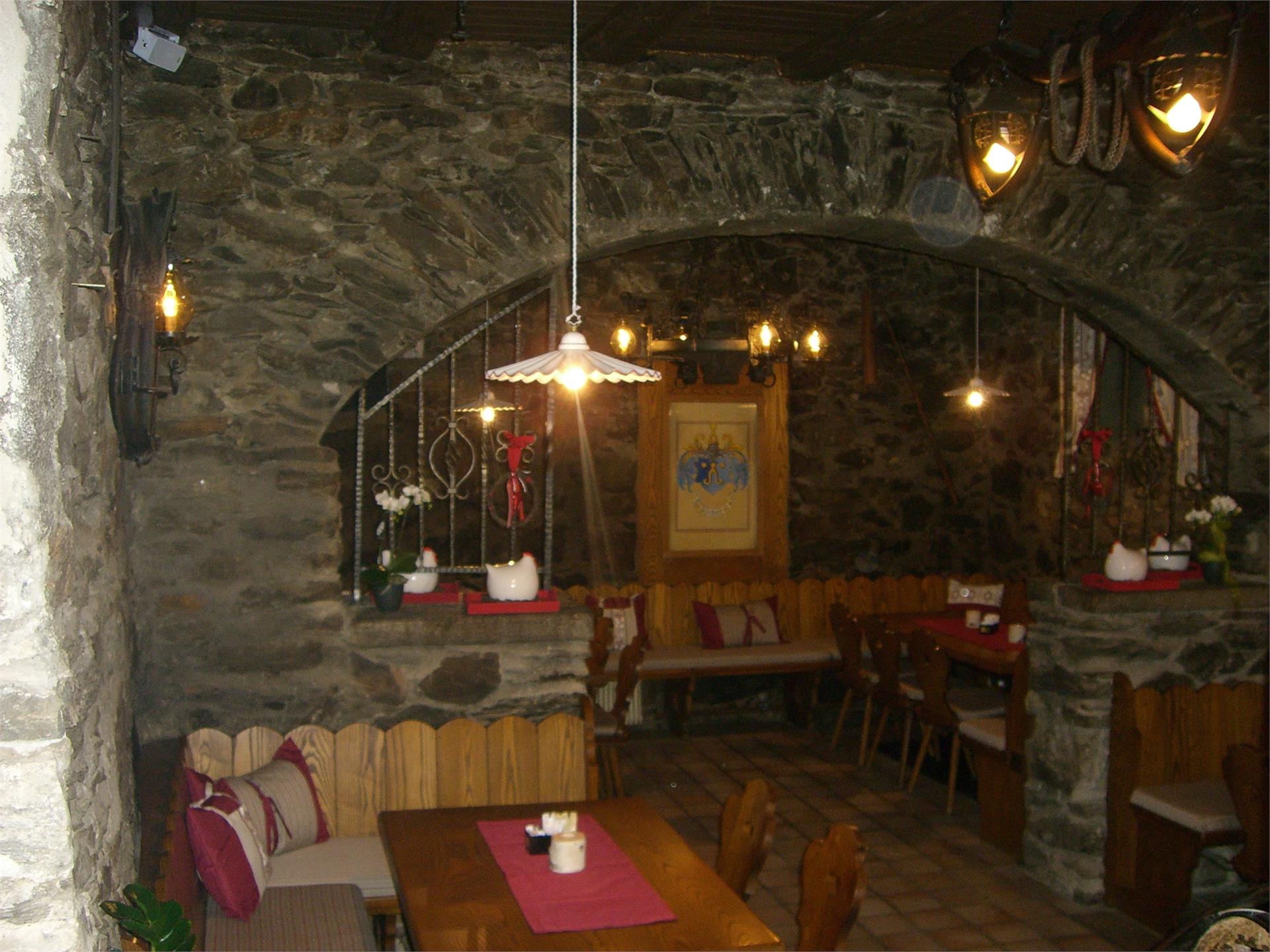 Ristoro Knofelkeller Laces 3 suedtirol.info