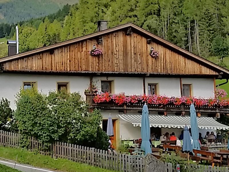 Jausenstation Braunhof Pfitsch 3 suedtirol.info