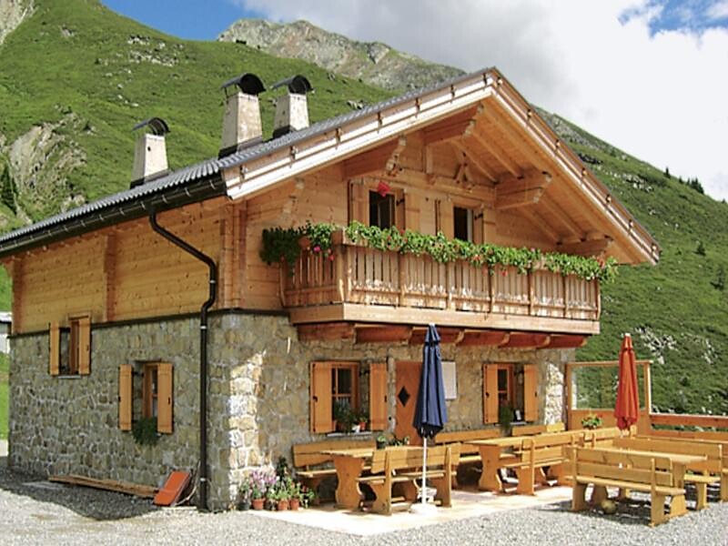 Alpine pasture Jaufen Alm